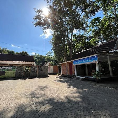 Capital O 92612 Penginapan D'Alas Purwo & Beachnearpadang Savana Sadengan บันยูวังงี ภายนอก รูปภาพ