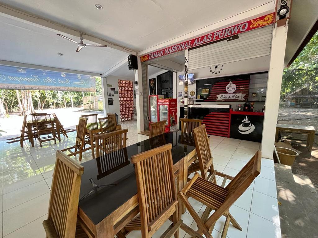 Capital O 92612 Penginapan D'Alas Purwo & Beachnearpadang Savana Sadengan บันยูวังงี ภายนอก รูปภาพ